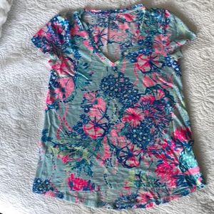 Lilly Pulitzer V-Neck Etta Tee, XXS, Beach You To It